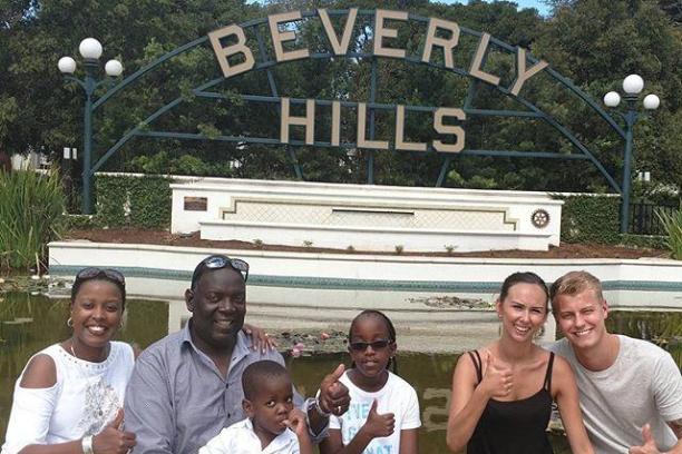 Hollywood & Beverly Hills Group Van Tour beverly hills