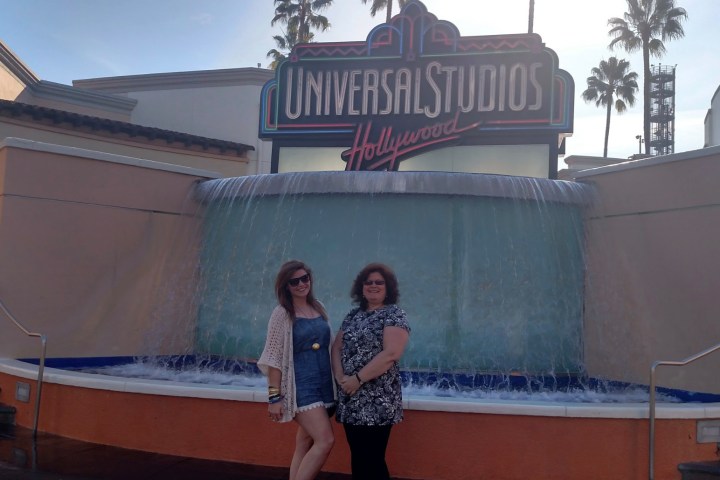 Universal Studios Hollywood Tour fountain
